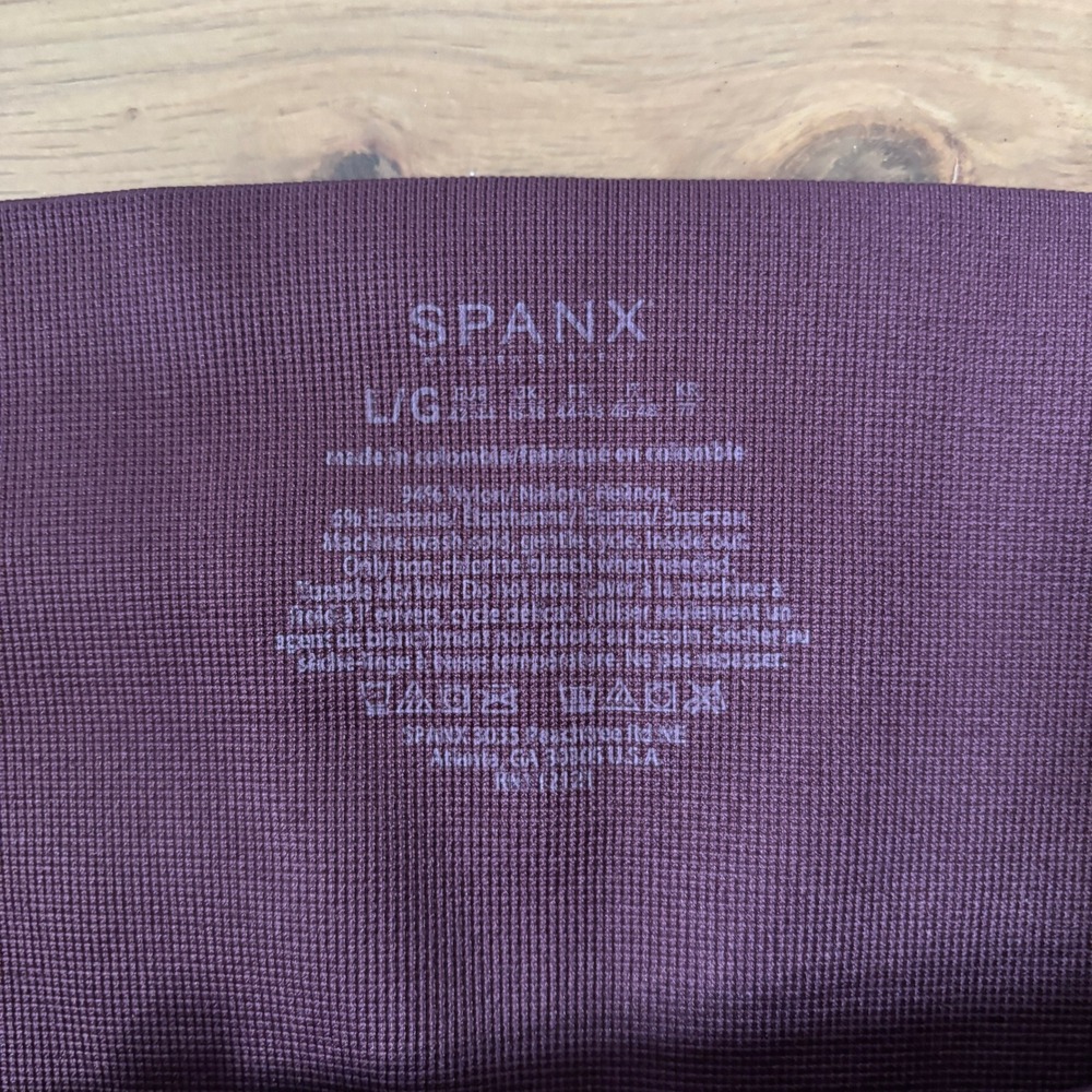 SPANX Large Seamless Moto Leggings Purple Textured Athletic Workout NWT $88 - Picture 6 of 7